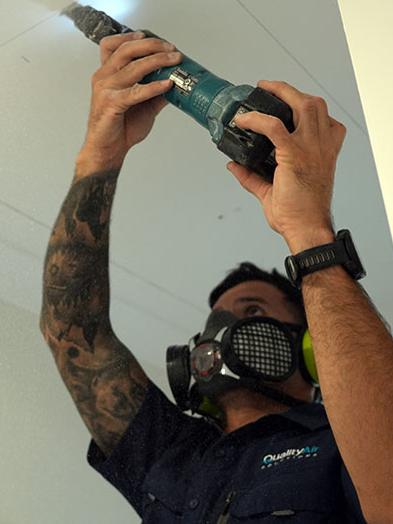 Ceiling cut-in, dust-free - Ducted install · Perth
